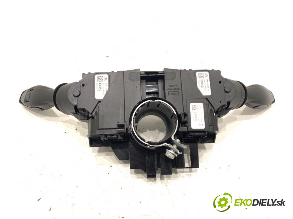 FORD FIESTA MK7 liftback 2012 51 kW 1.4 TDCi 1399 Prepínač kombinovaný 8A6T-13N064-AH (Prepínacie páčky pod volantom)