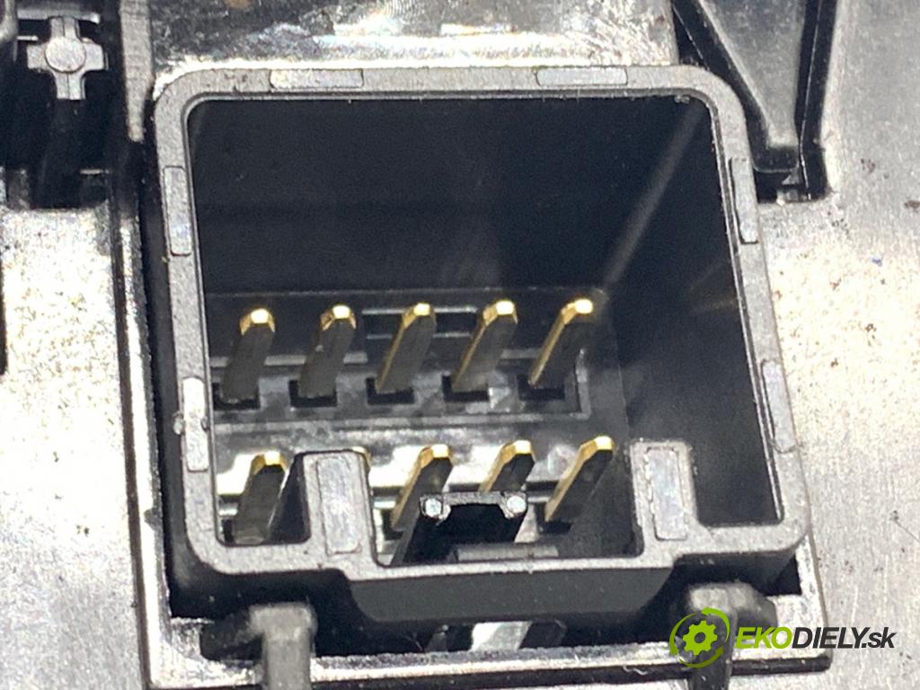 FORD FIESTA MK7 liftback 2012 51 kW 1.4 TDCi 1399 Prepínač kombinovaný 8A6T-13N064-AH (Prepínacie páčky pod volantom)