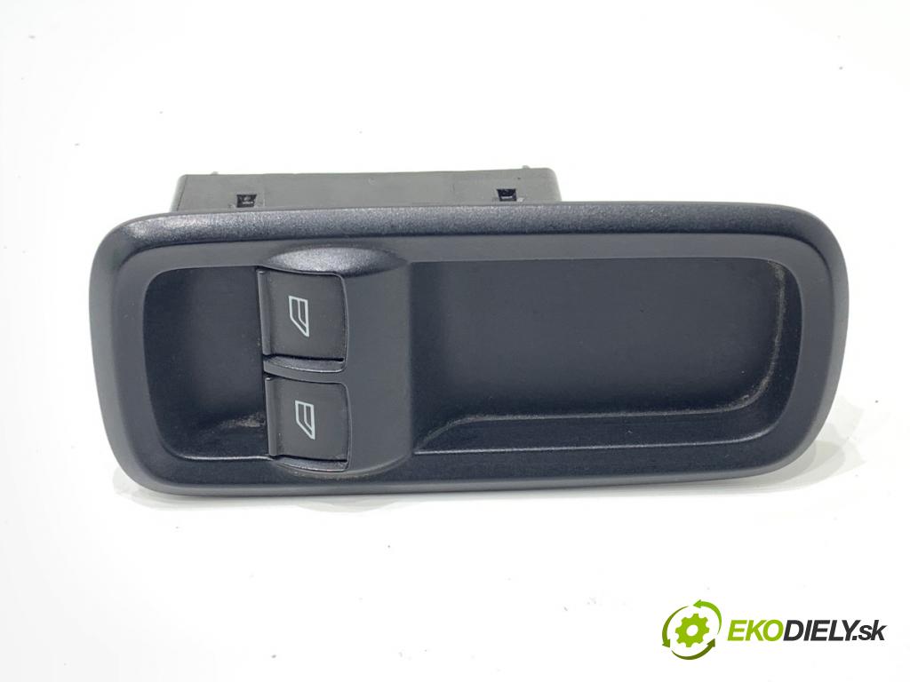 FORD FIESTA MK7 liftback 2012 51 kW 1.4 TDCi 1399 Prepínač okien 8A6T-14A132-AC (Prepínacie páčky pod volantom)