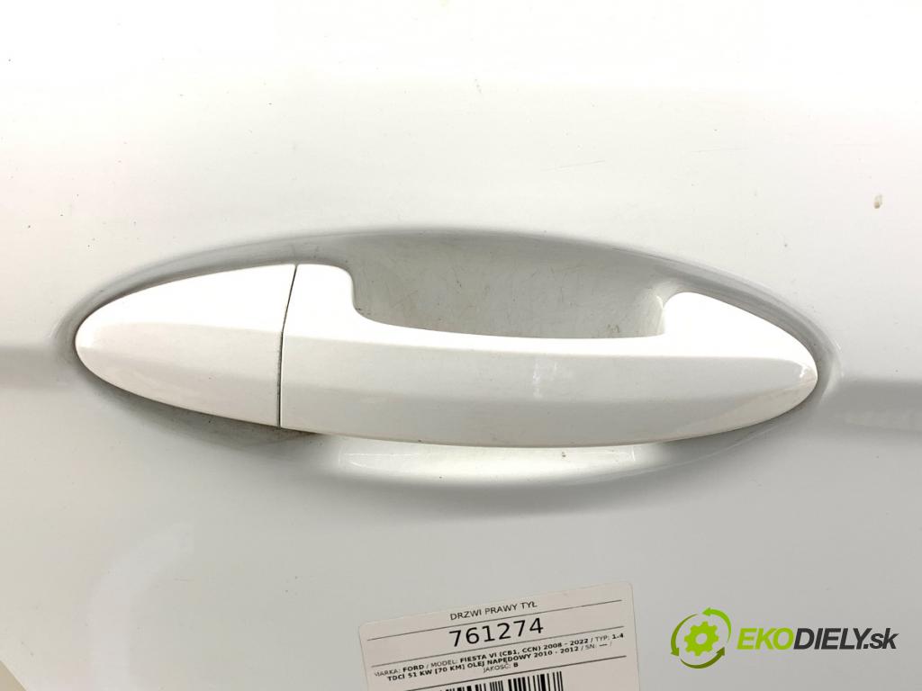 FORD FIESTA MK7 liftback 2012 51 kW 1.4 TDCi 1399 dveře pravý zadní část