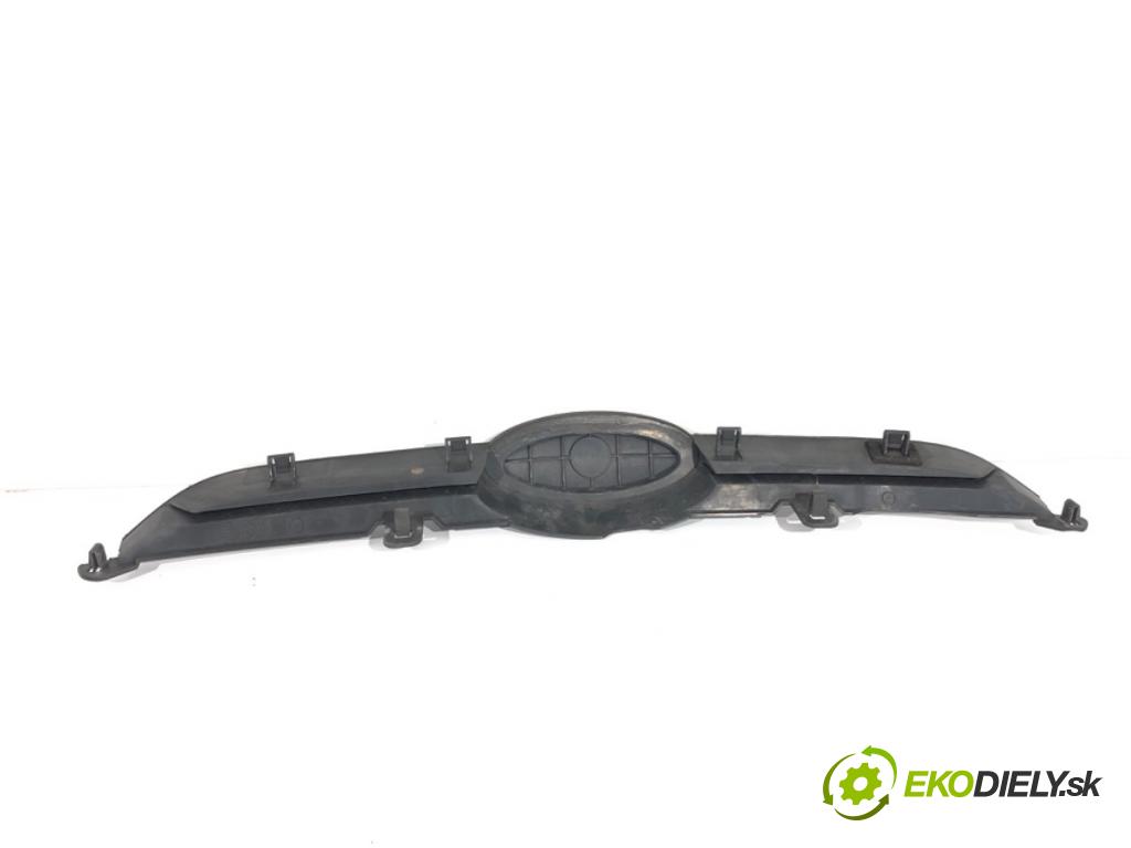 FORD FIESTA MK7 liftback 2012 51 kW 1.4 TDCi 1399 mřížka maska 8A61-8200-BC (Přední mřížka (maska chladiče))