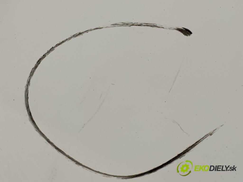 FORD FIESTA MK7 liftback 2012 51 kW 1.4 TDCi 1399 kapota  (Kapota)