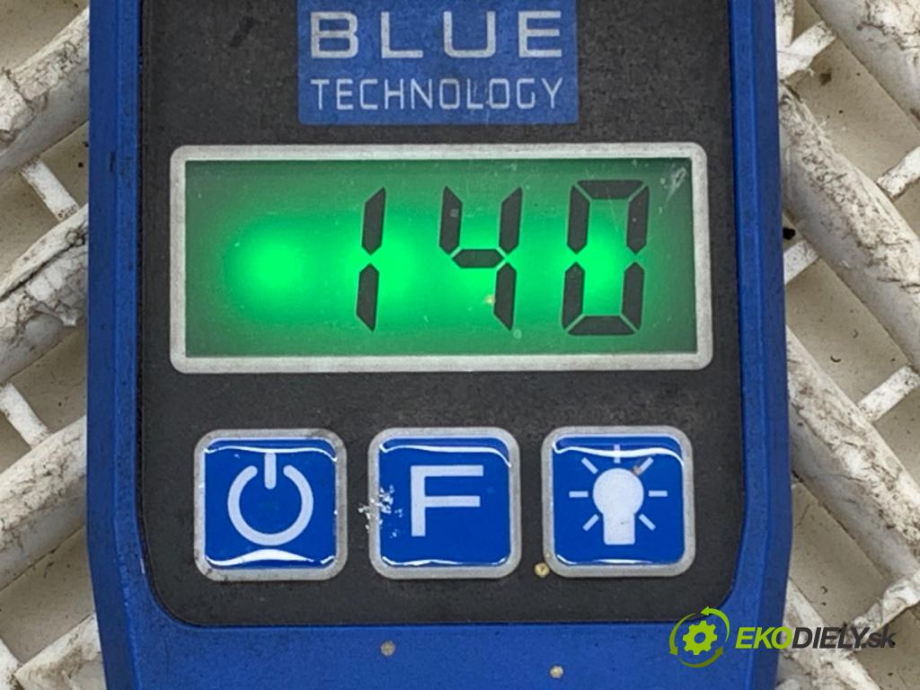 FORD FIESTA MK7 liftback 2012 51 kW 1.4 TDCi 1399 kapota  (Kapota)