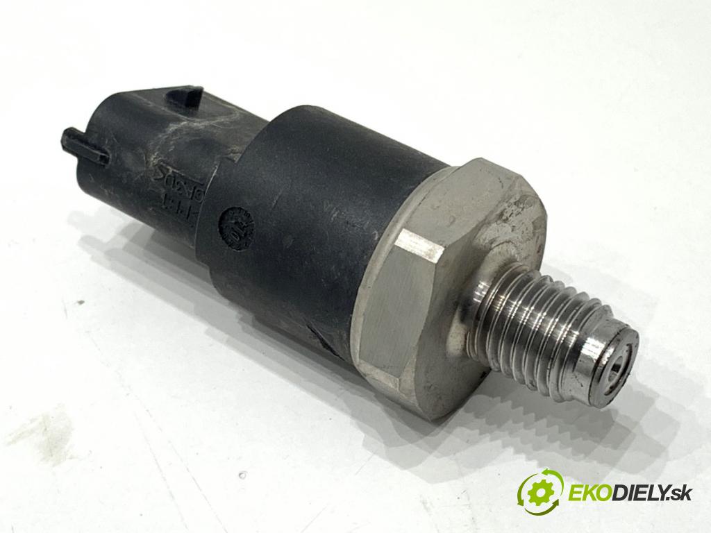 OPEL ASTRA H liftback 2004 74 kW 1.7 CDTI (L48) 1686 Snímač tlaku paliva 0281002398 (Snímač)