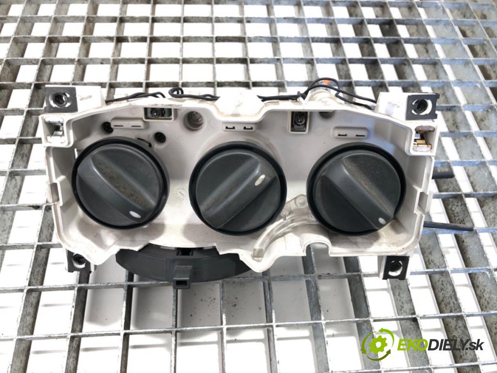 CITROEN JUMPER II Skrzynia 2003 74 kW 2.2 HDi 2179 Panel ovládania kúrenia  (Prepínacie páčky pod volantom)