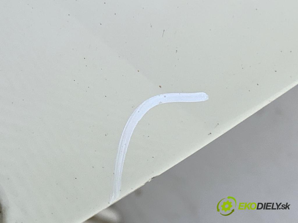 MINI R56 liftback 2008 80 kW Cooper D 1560 kapota zadní část 850