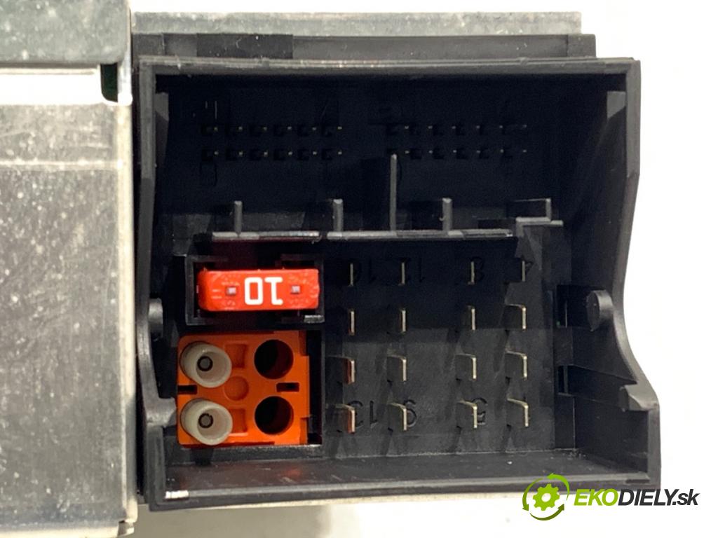 MINI R56 liftback 2008 80 kW Cooper D 1560 RADIO 3452681 (Audio zariadenie)