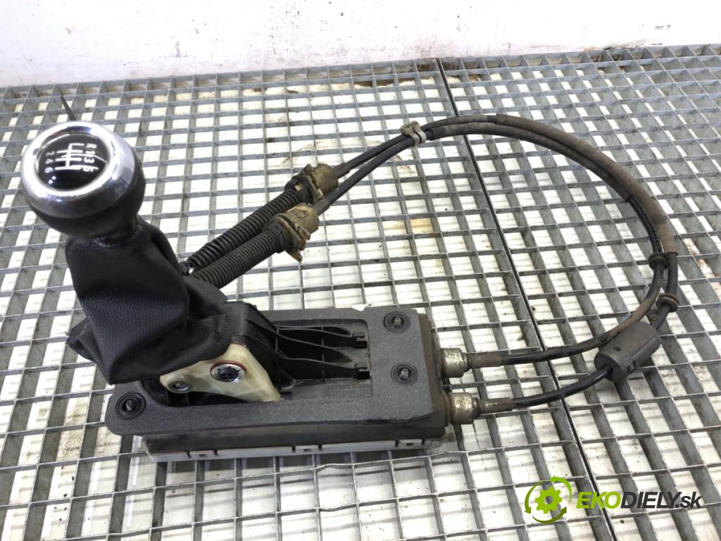 MINI R56 liftback 2008 80 kW Cooper D 1560 Kulisa  (Rýchlostná páka (kulisa))