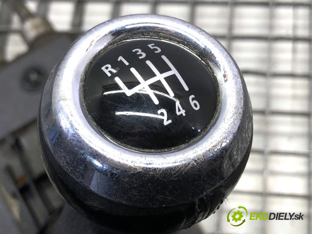 MINI R56 liftback 2008 80 kW Cooper D 1560 Kulisa  (Rýchlostná páka (kulisa))