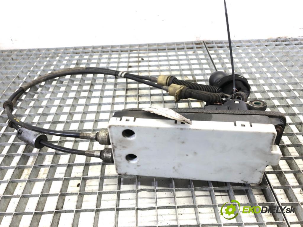 MINI R56 liftback 2008 80 kW Cooper D 1560 Kulisa  (Rýchlostná páka (kulisa))