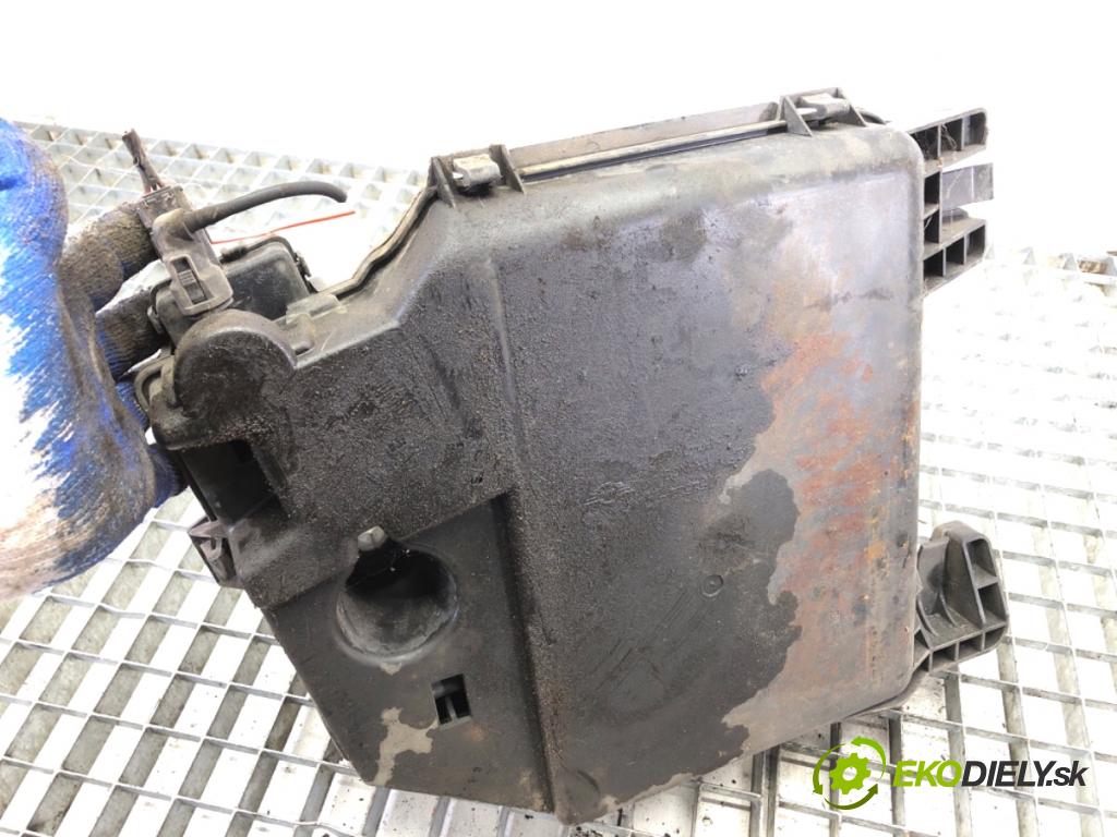 MINI R56 liftback 2008 80 kW Cooper D 1560 nádržka DPF 2752522