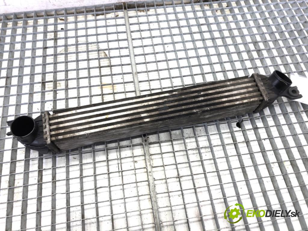 MINI R56 liftback 2008 80 kW Cooper D 1560 intercooler  (Intercooler (chladič stlačeného vzduchu))