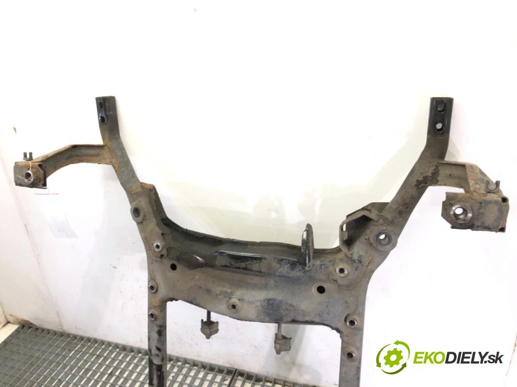 MINI R56 liftback 2008 80 kW Cooper D 1560 výztuha pod motor 6772229 (Přední výztuha)