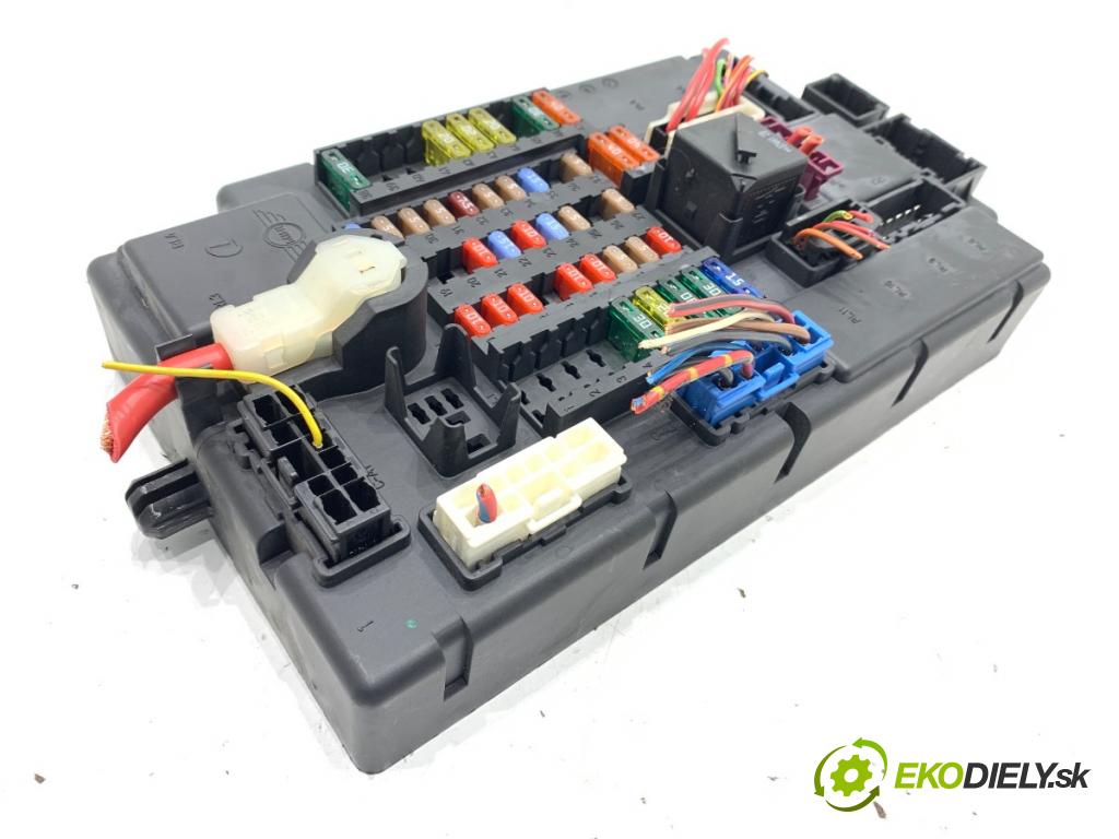 MINI R56 liftback 2008 80 kW Cooper D 1560 modul BSI 3451923 (Pojistková skříňka)