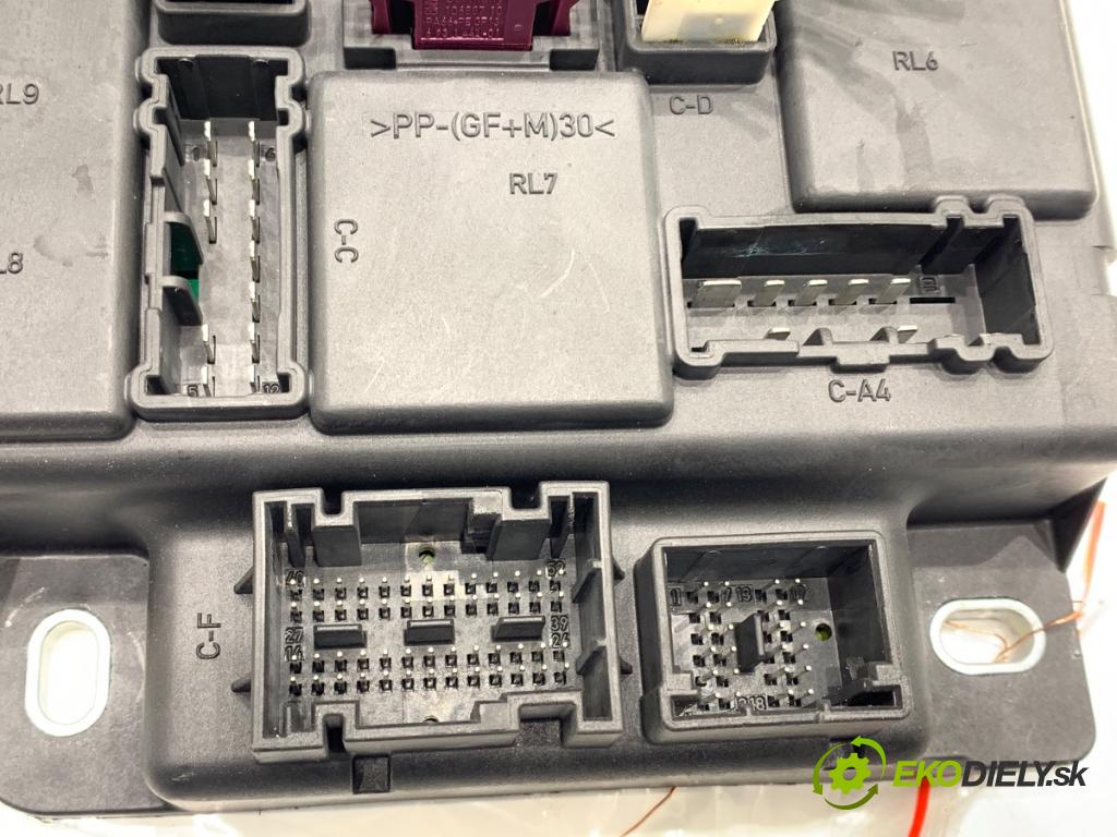 MINI R56 liftback 2008 80 kW Cooper D 1560 modul BSI 3451923 (Pojistková skříňka)