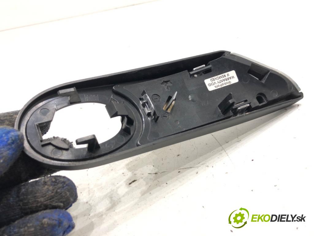 MINI R56 liftback 2008 80 kW Cooper D 1560 znak blatníka levý