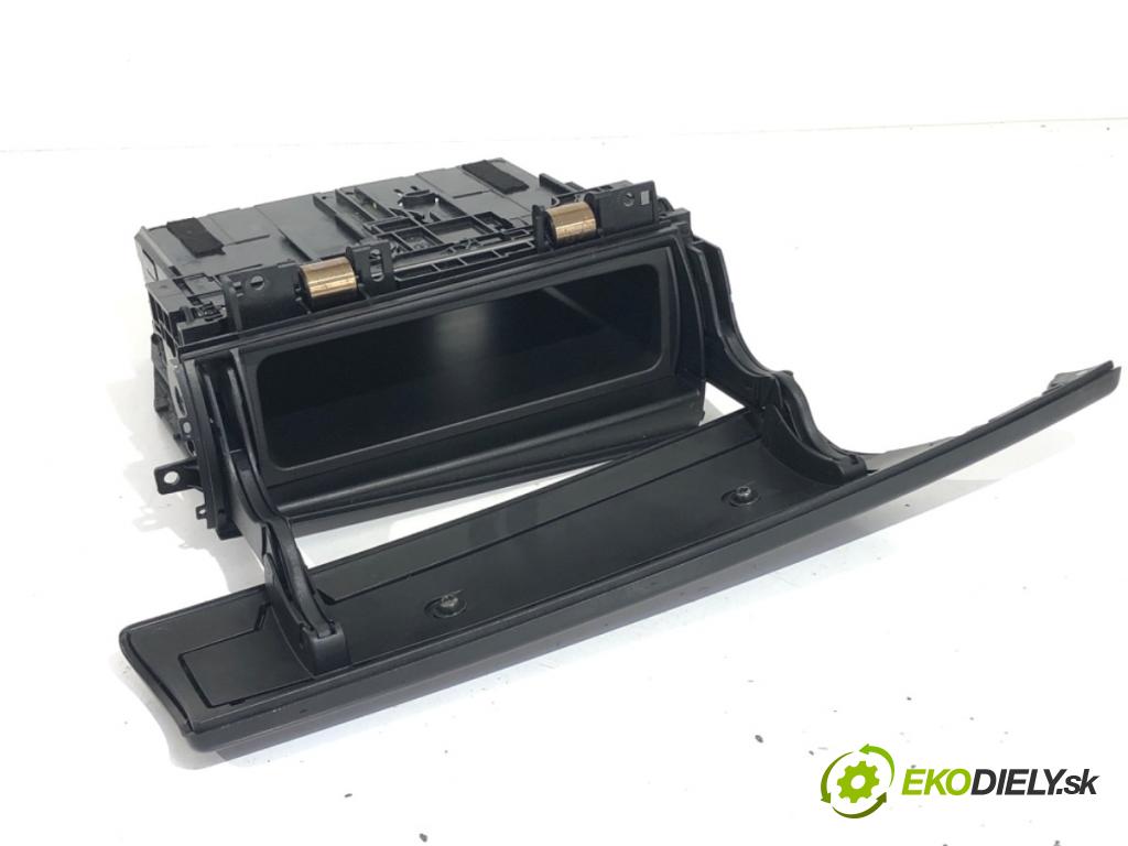 MINI R56 liftback 2008 80 kW Cooper D 1560 přihrádka kastlík přístrojovky 9166599