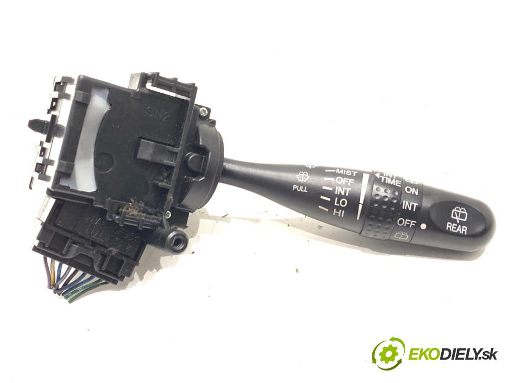 SUZUKI GRAND VITARA II samochód terenowy zamknięty 2007 95 kW 1.9 DDiS (JB419WD, JB419XD) 1870 Prepínač stieračov  (Prepínacie páčky pod volantom)