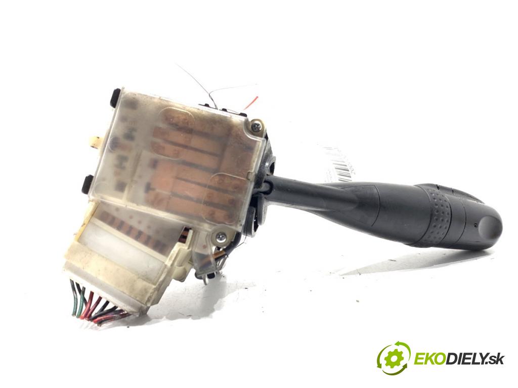 SUZUKI GRAND VITARA II samochód terenowy zamknięty 2007 95 kW 1.9 DDiS (JB419WD, JB419XD) 1870 Prepínač smeroviek 173744 (Prepínacie páčky pod volantom)