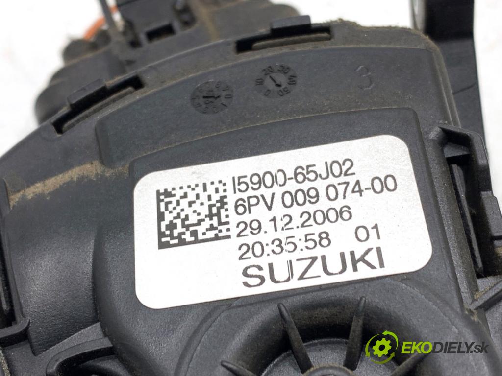 SUZUKI GRAND VITARA II samochód terenowy zamknięty 2007 95 kW 1.9 DDiS (JB419WD, JB419XD) 1870 Potenciometer plynu  (Potenciometer plynového pedálu)