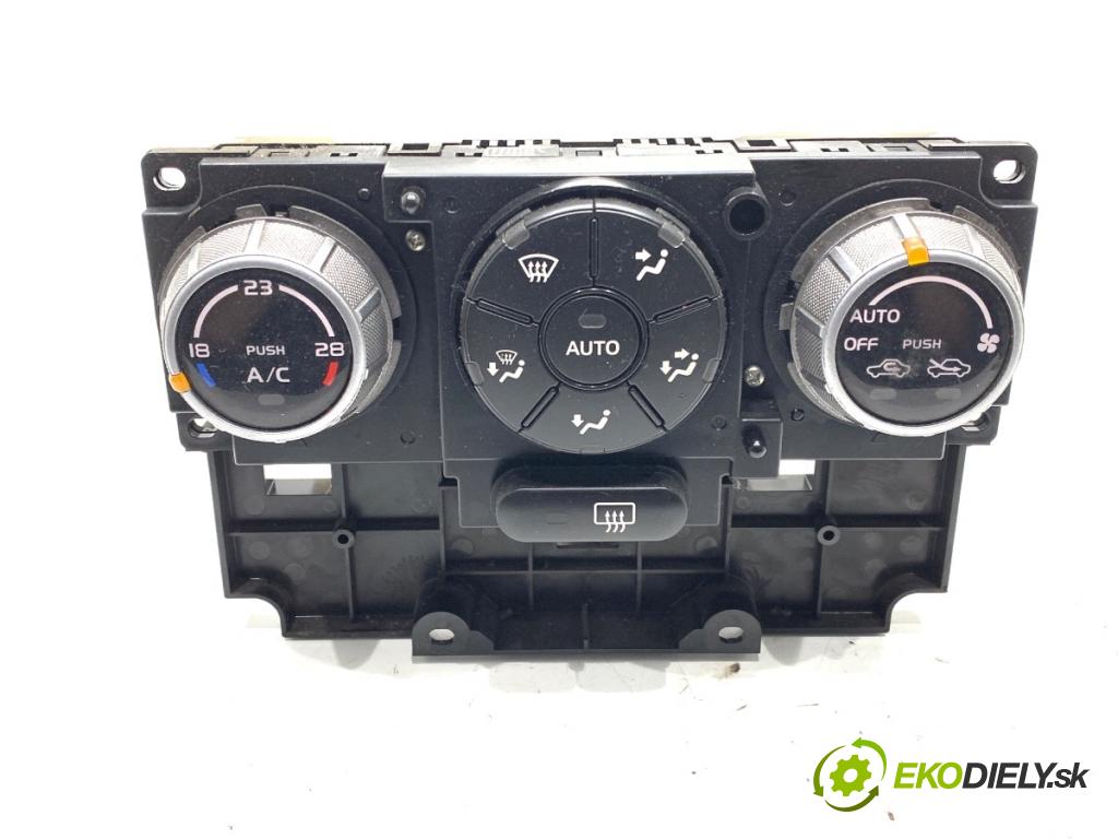 SUZUKI GRAND VITARA II samochód terenowy zamknięty 2007 95 kW 1.9 DDiS (JB419WD, JB419XD) 1870 Panel ovládania kúrenia 39510-65JH4-CAT (Prepínacie páčky pod volantom)