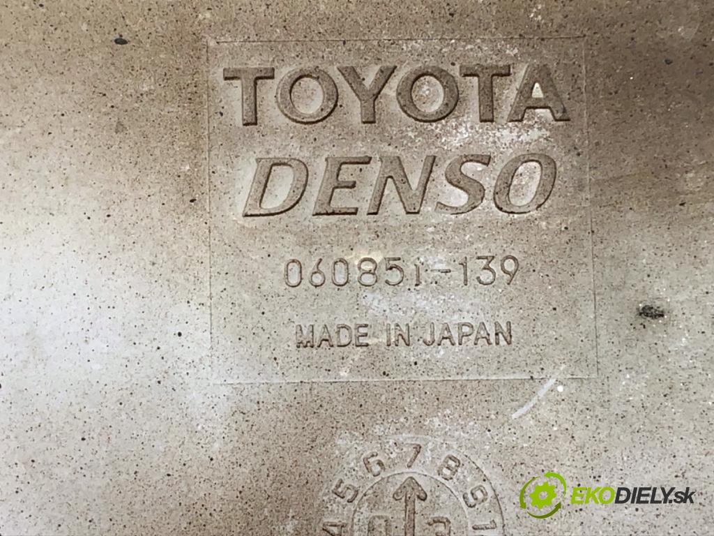 TOYOTA RAV 4 II SUV 2005 85 kW 2.0 D 4WD (CLA20_, CLA21_) 1995 nádržka ostřikovačů 060851-139