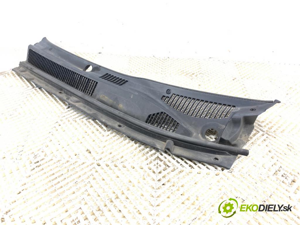 TOYOTA RAV 4 II SUV 2005 85 kW 2.0 D 4WD (CLA20_, CLA21_) 1995 Torpédo, plast pod čelné okno 55708-42110 (Torpédo (plast pod čelným sklom))