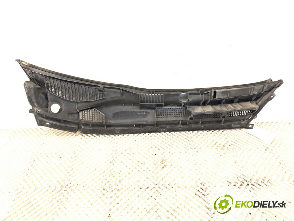 TOYOTA RAV 4 II SUV 2005 85 kW 2.0 D 4WD (CLA20_, CLA21_) 1995 Torpédo, plast pod čelné okno 55708-42110 (Torpédo (plast pod čelným sklom))