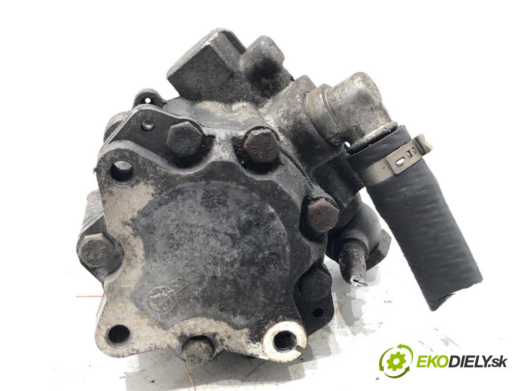 AUDI A4 B6 sedan 2002 96 kW 1.9 TDI 1896 Pumpa servočerpadlo 8D0145156T (Servočerpadlo)