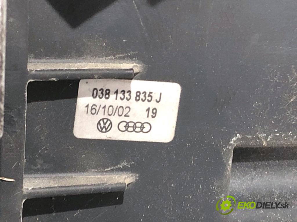 AUDI A4 B6 sedan 2002 96 kW 1.9 TDI 1896 Obal filtra vzduchu 038133835J (Obal vzduchového filtra)