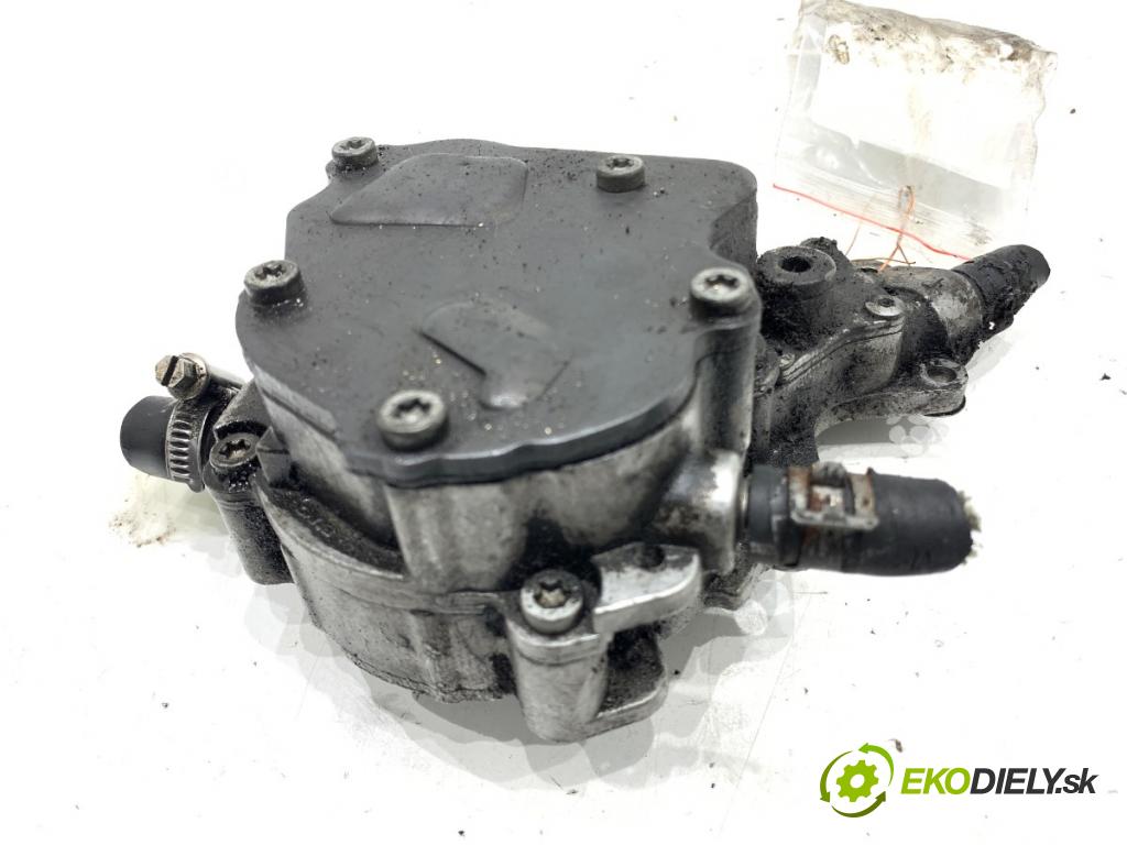 AUDI A4 B6 sedan 2002 96 kW 1.9 TDI 1896 Pumpa vákuová 038145215