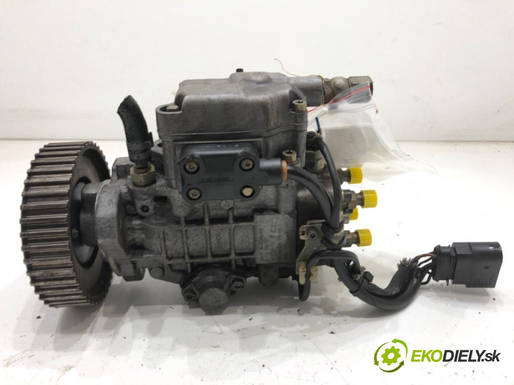 VW BORA I sedan 1998 66 kW 1.9 TDI 1896 Pumpa vstrekovacia 038130107D (Vstrekovacie čerpadlo)