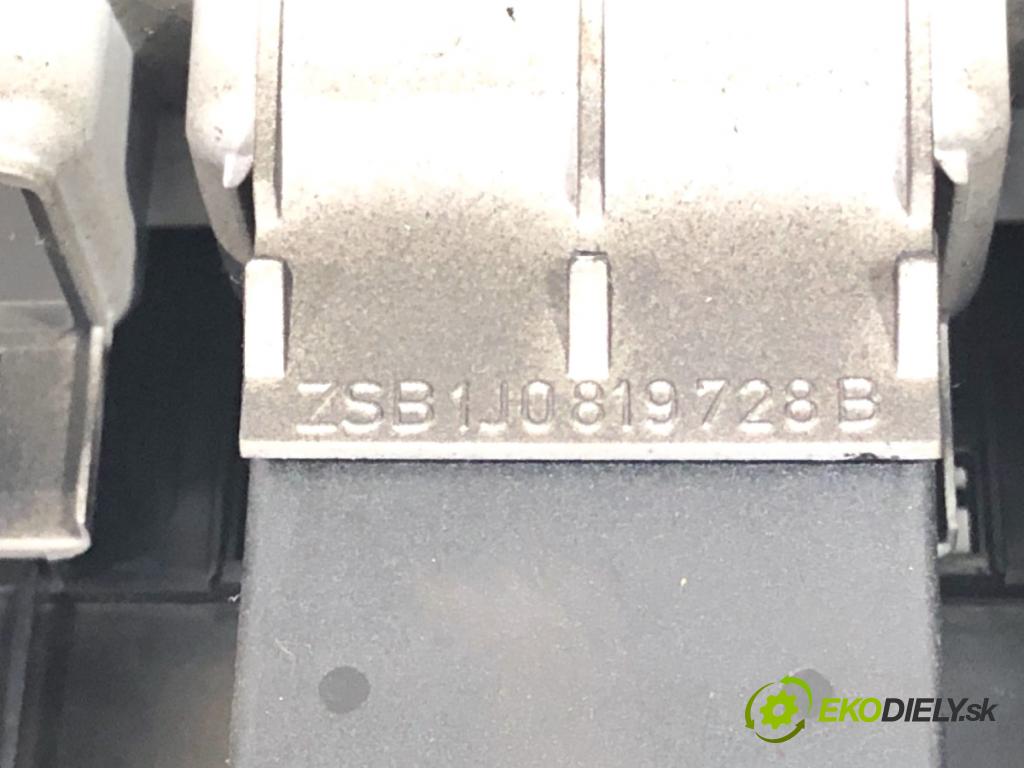 VW BORA I sedan 1998 66 kW 1.9 TDI 1896 mří topení přední část