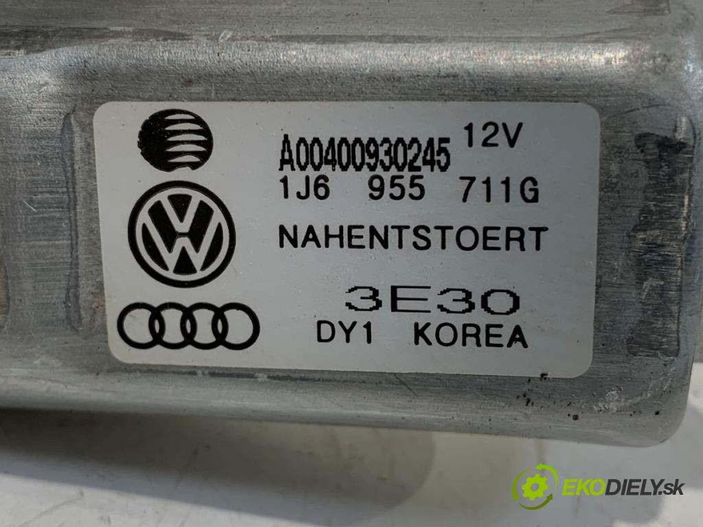 VW GOLF IV liftback 2003 55 kW 1.4 16V 1390 motor stěračů zadní část 1J6955711G
