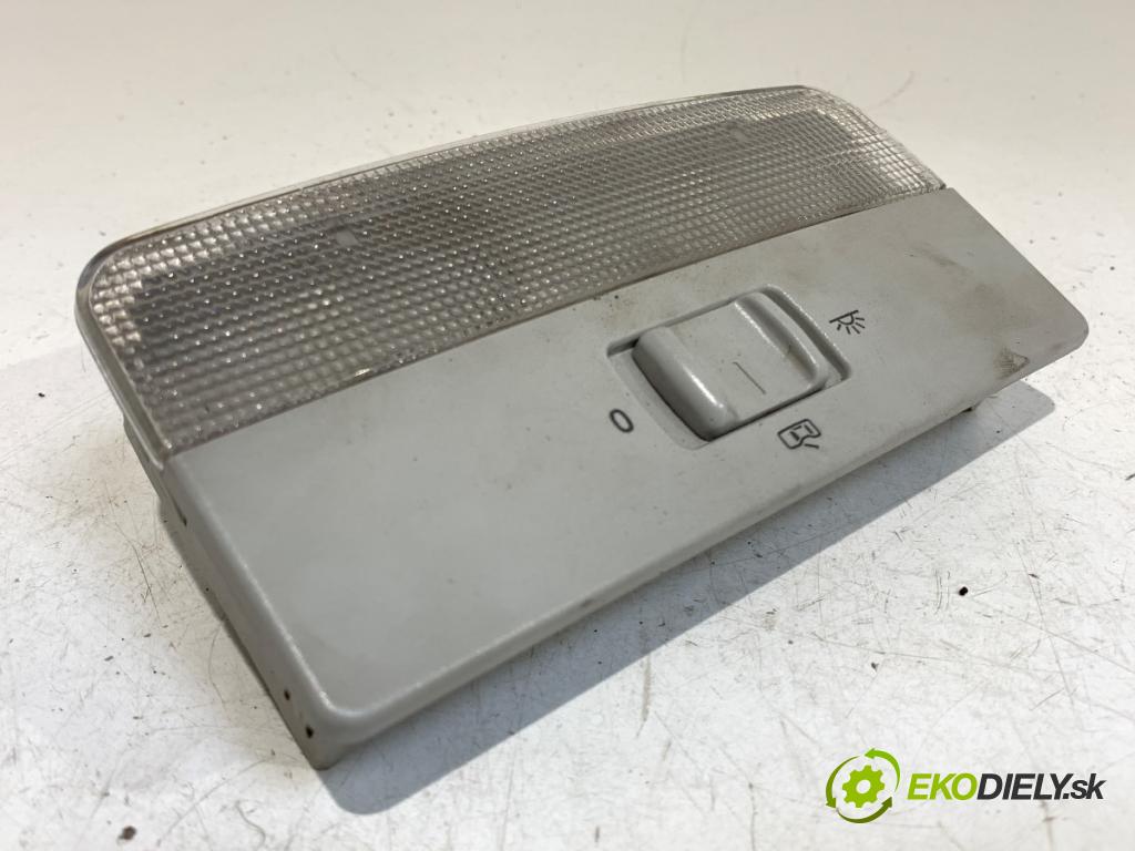 VW GOLF IV liftback 2003 55 kW 1.4 16V 1390 světlo stropní 6Q0947105F