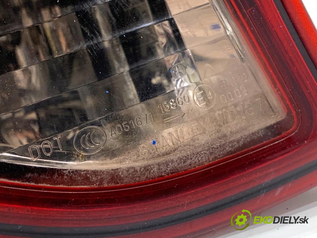 MAZDA CX-5 SUV 2012 118 kW 2.0 AWD (KEEAW) 1998 světlo zadní část pravá vnitřní  (Klika dveří ostatní)