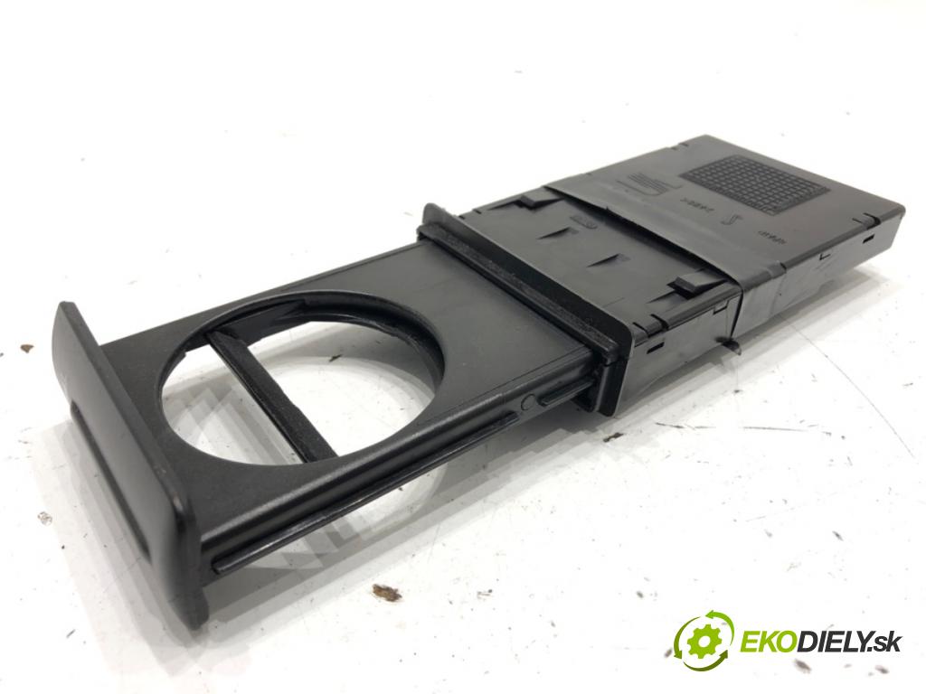 SEAT LEON I liftback 2000 66 kW 1.9 TDI 1896 Držiak na nápoje 1M1862531C (Držiak (úchyt) na nápoje)