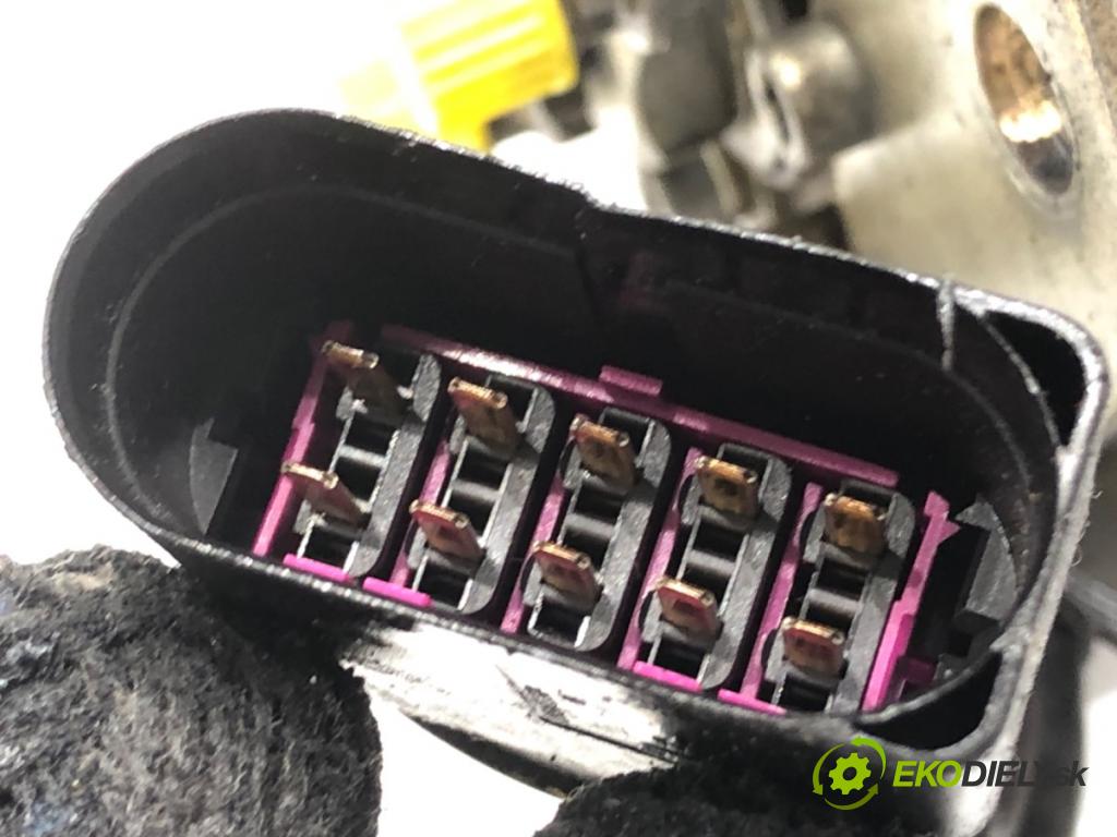 SEAT LEON I liftback 2000 66 kW 1.9 TDI 1896 Pumpa vstrekovacia 038130107D (Vstrekovacie čerpadlo)