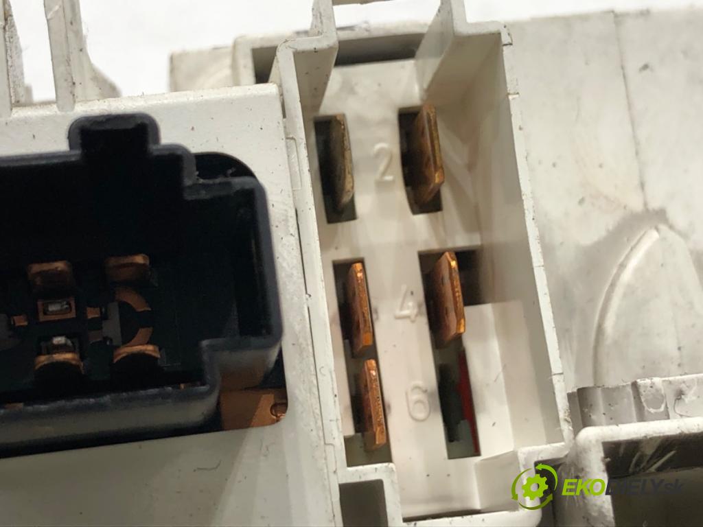 SEAT LEON I liftback 2000 66 kW 1.9 TDI 1896 Panel ovládania kúrenia  (Prepínacie páčky pod volantom)