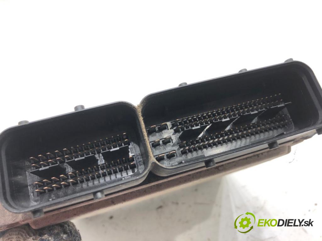 DODGE CALIBER liftback 2006 103 kW 2.0 CRD 1968 riadiaca jednotka Motor P05033299AF (Riadiaca jednotka)