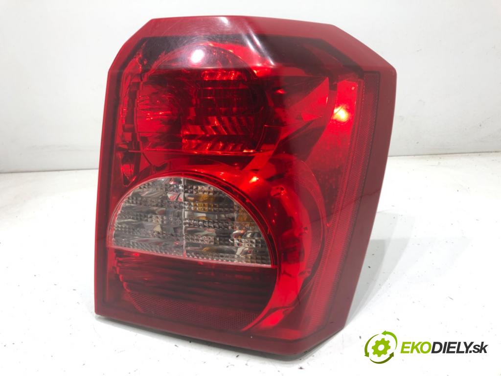 DODGE CALIBER liftback 2006 103 kW 2.0 CRD 1968 světlo pravý zadní část 05303752AE
