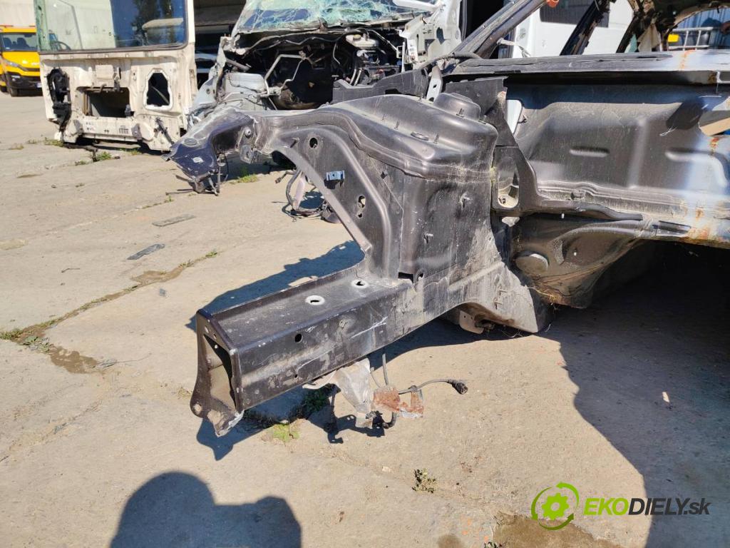 AUDI A5 8T coupe 2012 155 kW 3.0 TDI quattro 2967 KAROSERIA ČTVRŤÁK