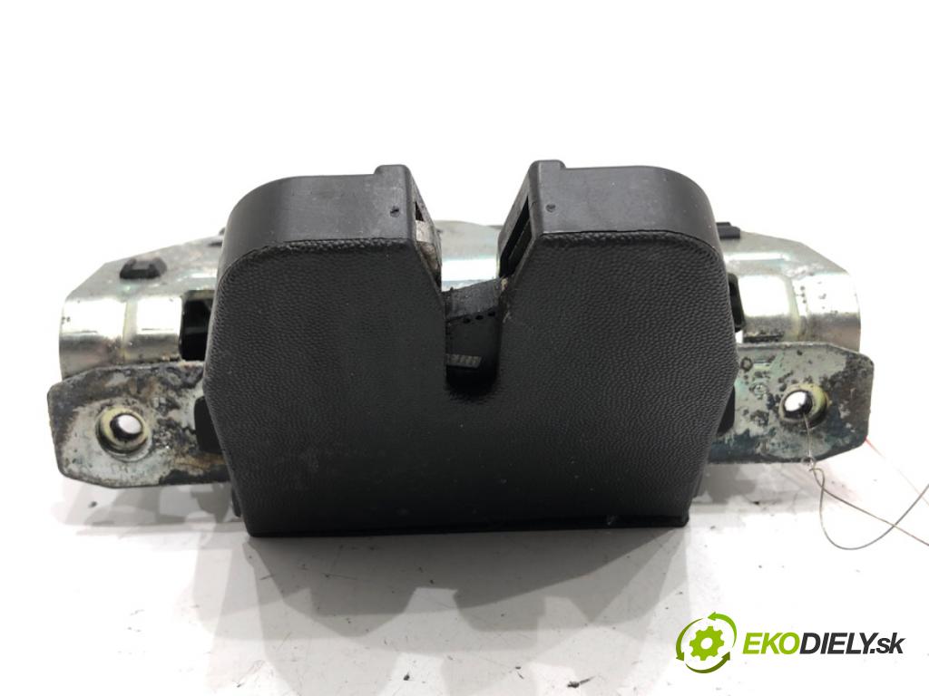 OPEL ASTRA H liftback 2004 92 kW 1.8 (L48) 1796 zámok dveří zadní část 13117285