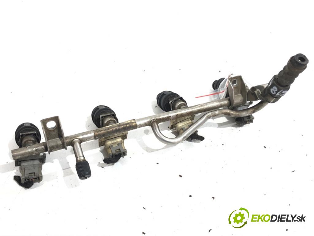 OPEL ASTRA H liftback 2004 92 kW 1.8 (L48) 1796 Lišta vstrekovacia  (Vstrekovacia lišta)