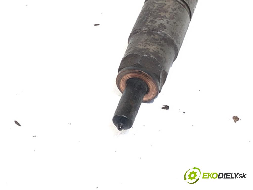 OPEL VECTRA C sedan 2005 88 kW 1.9 CDTI (F69) 1910 vstrekovač 0445110165 (Vstrekovač paliva)