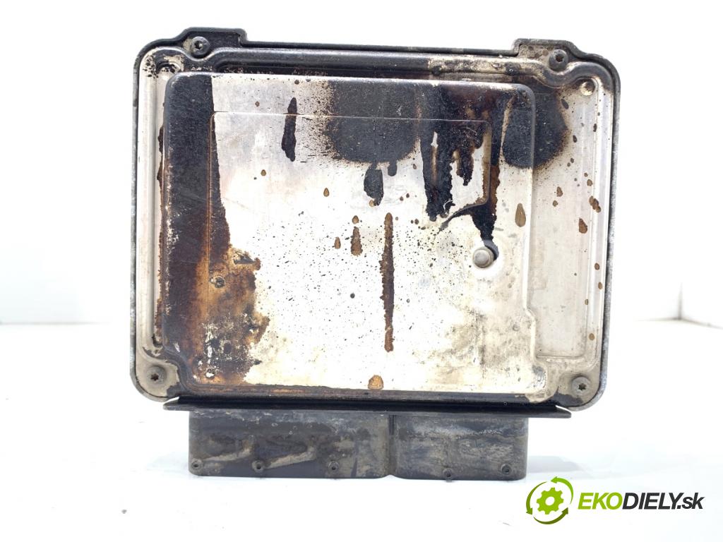 OPEL VECTRA C sedan 2005 88 kW 1.9 CDTI (F69) 1910 riadiaca jednotka Motor 55193968 (Riadiaca jednotka)