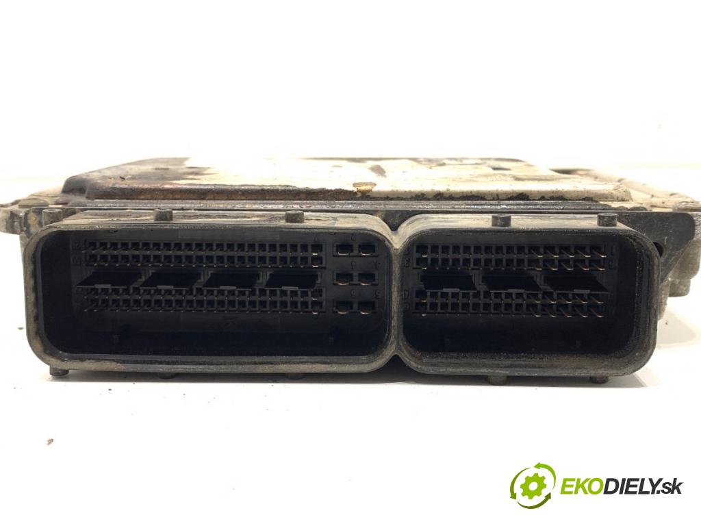 OPEL VECTRA C sedan 2005 88 kW 1.9 CDTI (F69) 1910 riadiaca jednotka Motor 55193968 (Riadiaca jednotka)