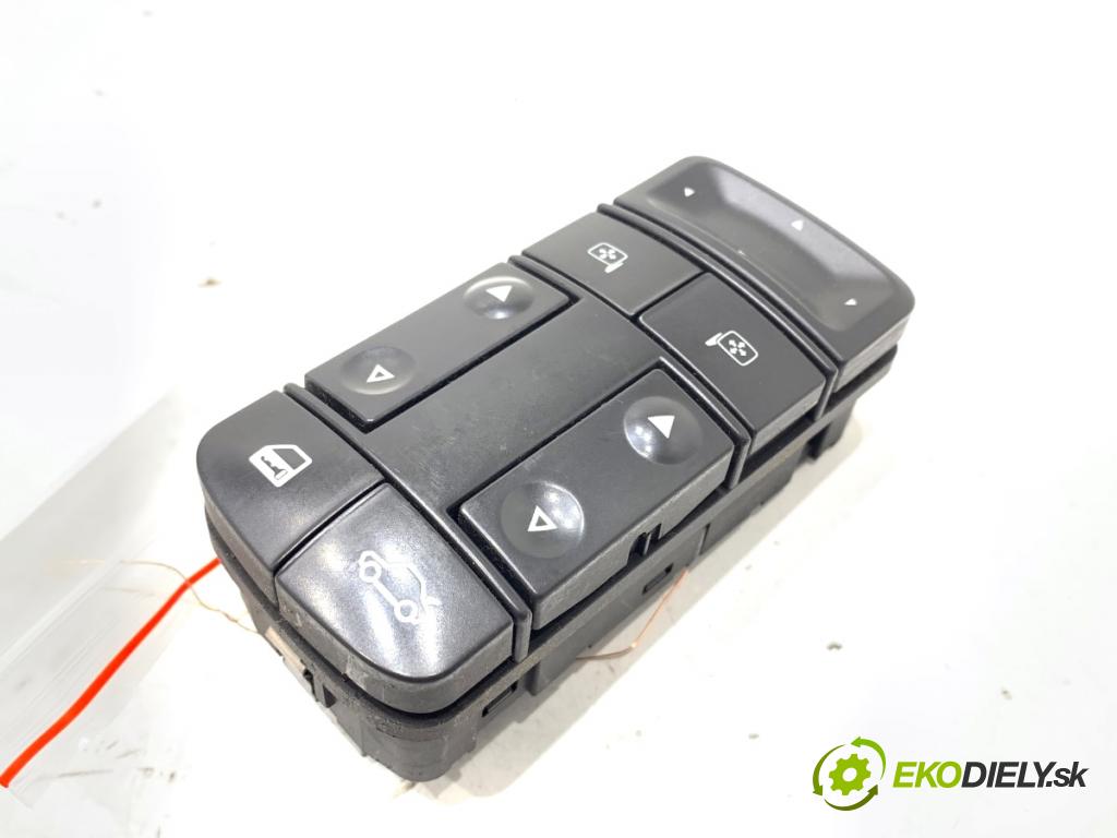 OPEL VECTRA C sedan 2005 88 kW 1.9 CDTI (F69) 1910 Prepínač okien 09185952 (Prepínacie páčky pod volantom)