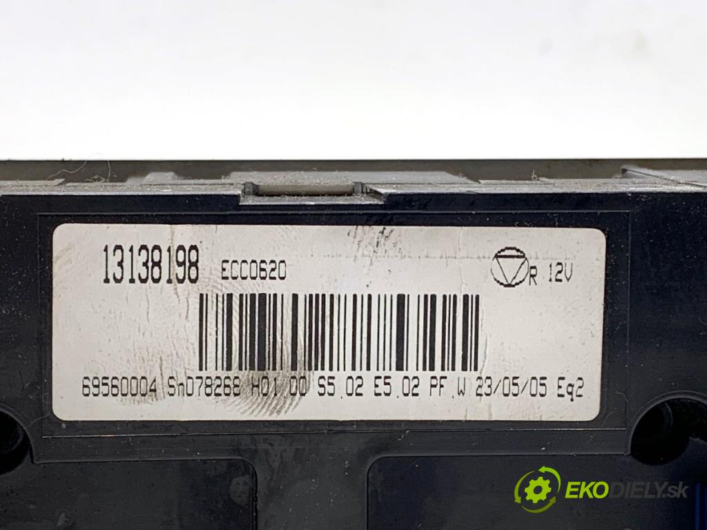 OPEL VECTRA C sedan 2005 88 kW 1.9 CDTI (F69) 1910 Panel ovládania kúrenia 13138198 (Prepínacie páčky pod volantom)