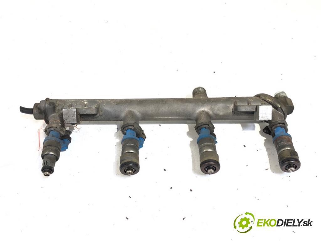 OPEL SIGNUM liftback 2003 129 kW 2.0 Turbo (F48) 1998 Lišta vstrekovacia 12790824 (Vstrekovacia lišta)